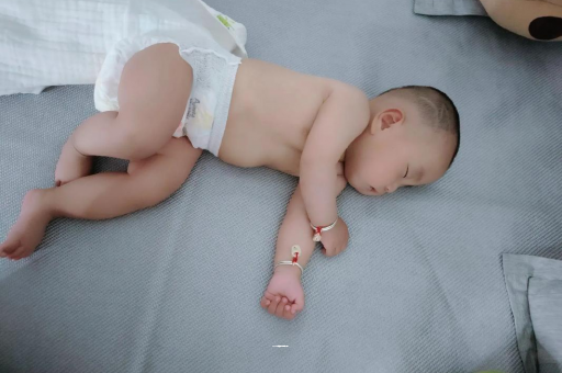 武安宝宝几个月可以吃水果